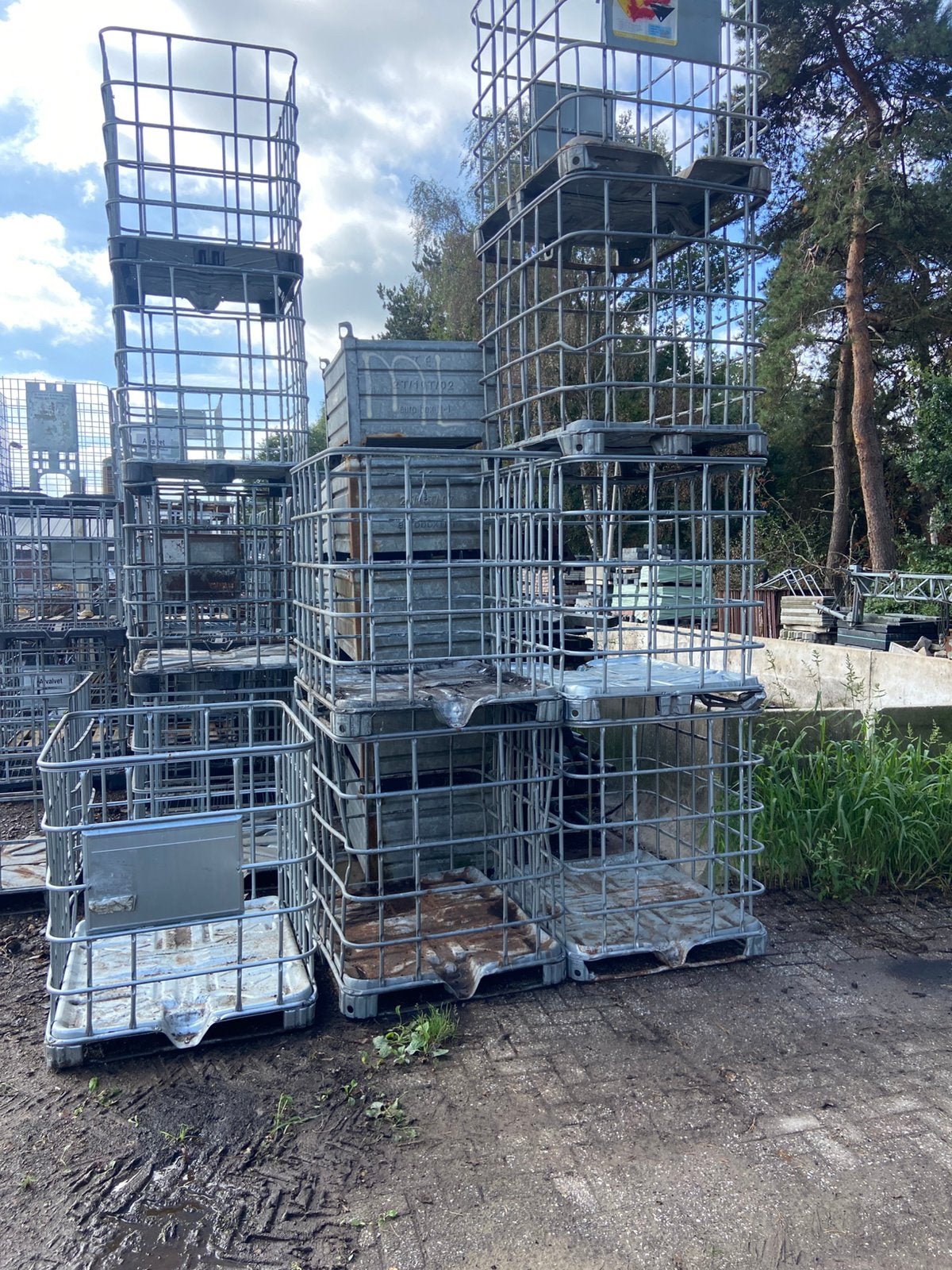 Ibc krat met stalen pallet, Ophalen, 100 cm of meer, 60 cm of meer, Zo goed als nieuw