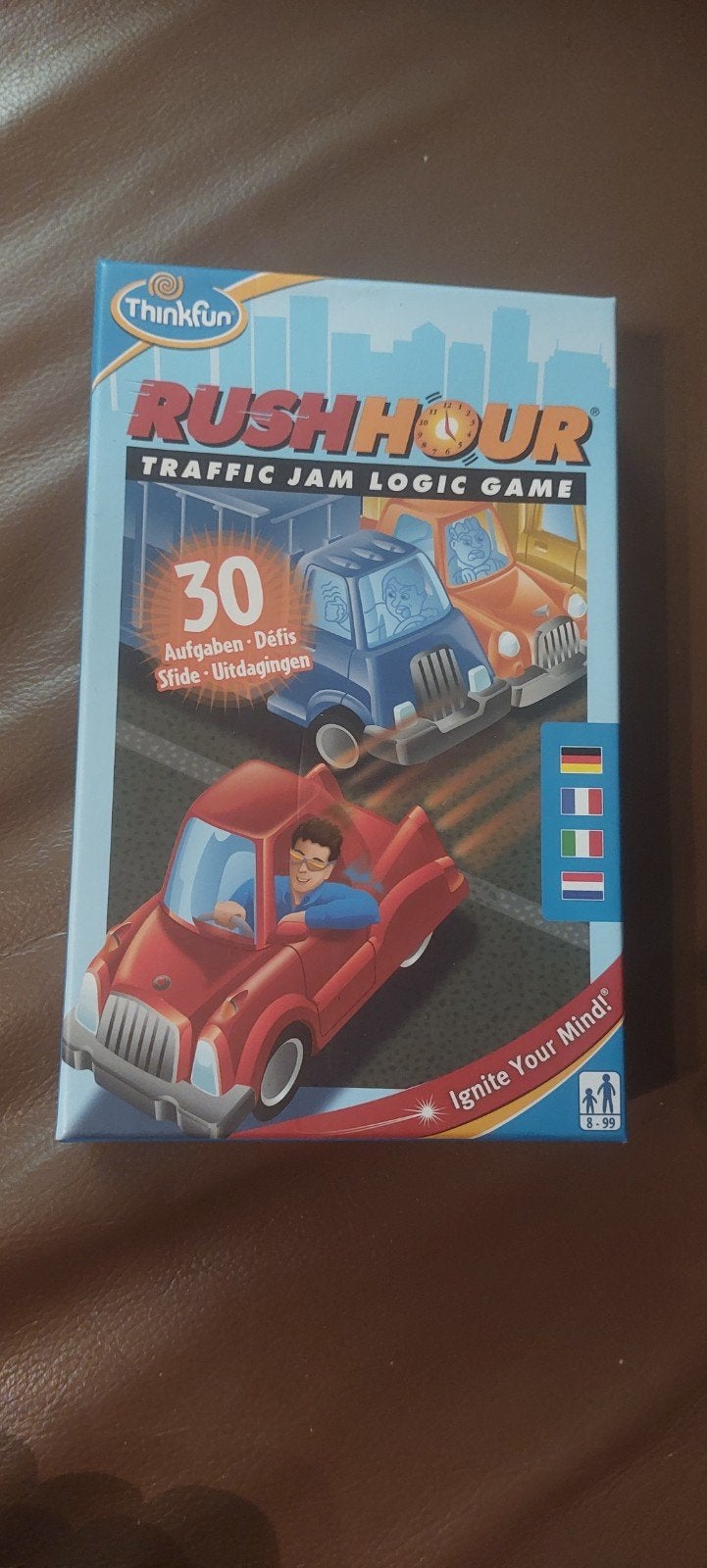 Rush Hour - Traffic Jam Logic Game - ThinkFun, Een of twee spelers, Ophalen of Verzenden, Zo goed als nieuw, ThinkFun