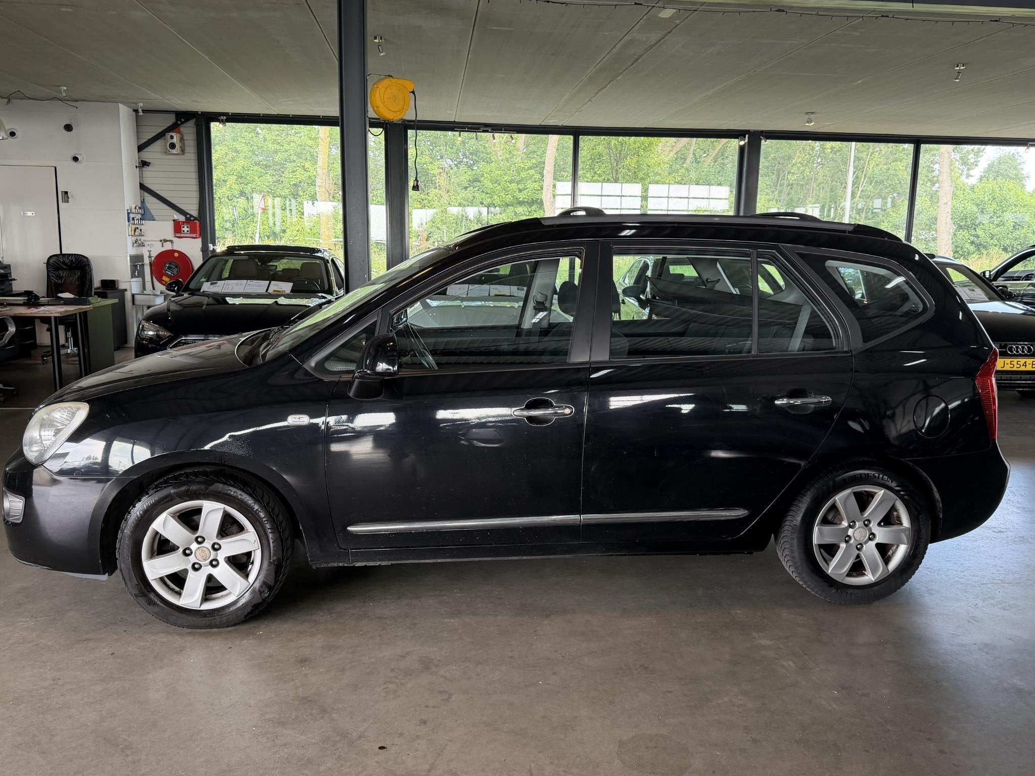 Kia Carens 2.0 CVVT X-ecutive 7persoons., Auto's, Voorwielaandrijving, 1998 cc, Stof, Gebruikt