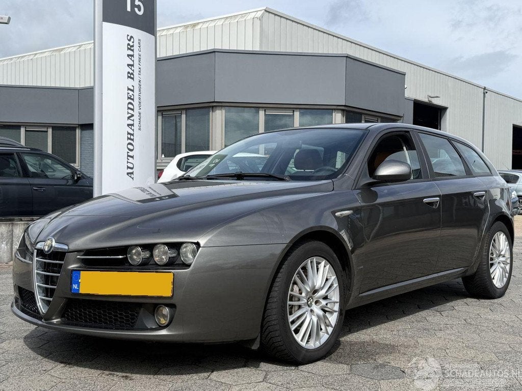 Alfa Romeo 159 Sportwagon 1750 biT Progression (bj 2010), Stationwagon, Handgeschakeld, Benzine, 1742 cc