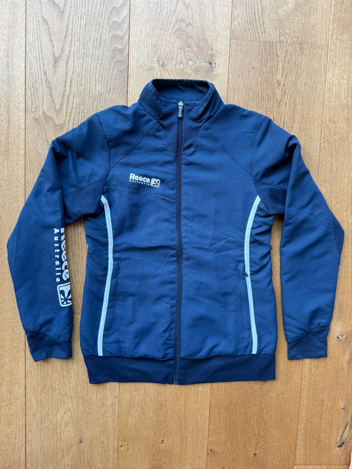 Reece trainingsjasje donkerblauw maat S, Ophalen of Verzenden, Zo goed als nieuw, Kleding