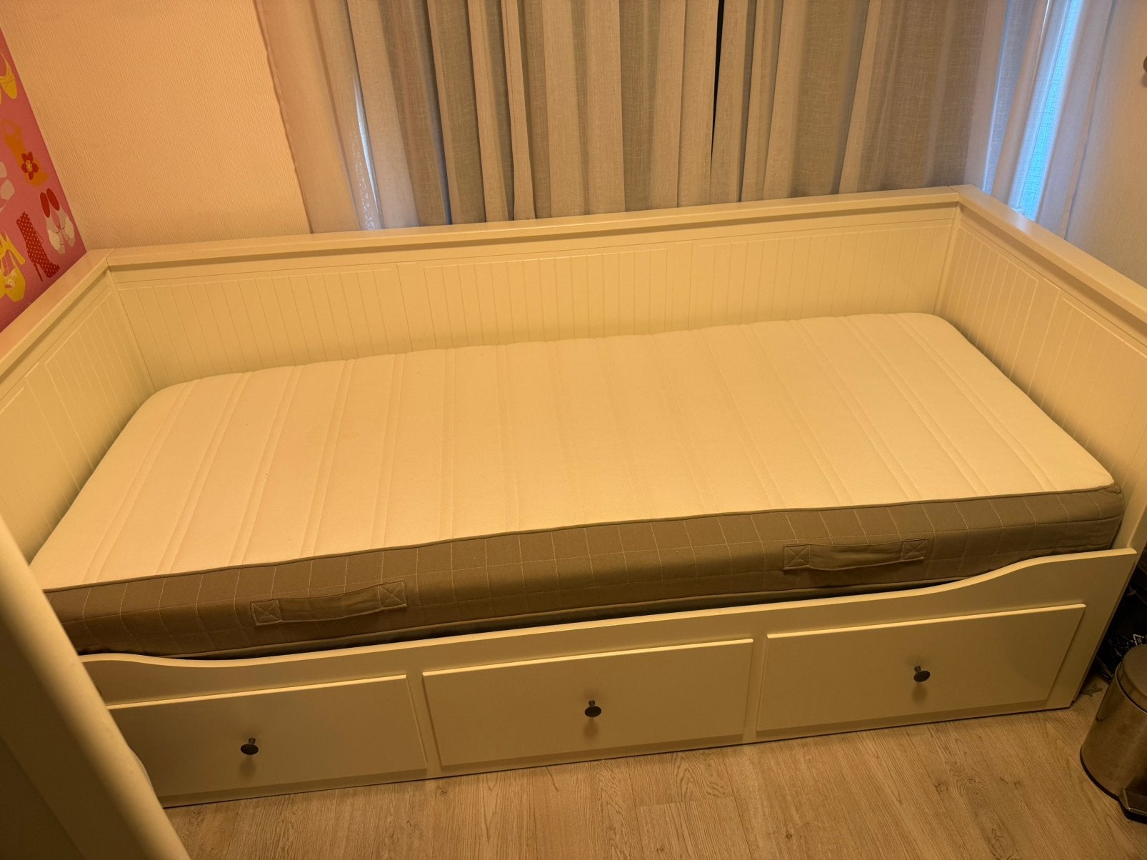 Hemnes bedbank, Huis en Inrichting, Slaapkamer | Bedden, Ophalen, Gebruikt, Wit, Tweepersoons