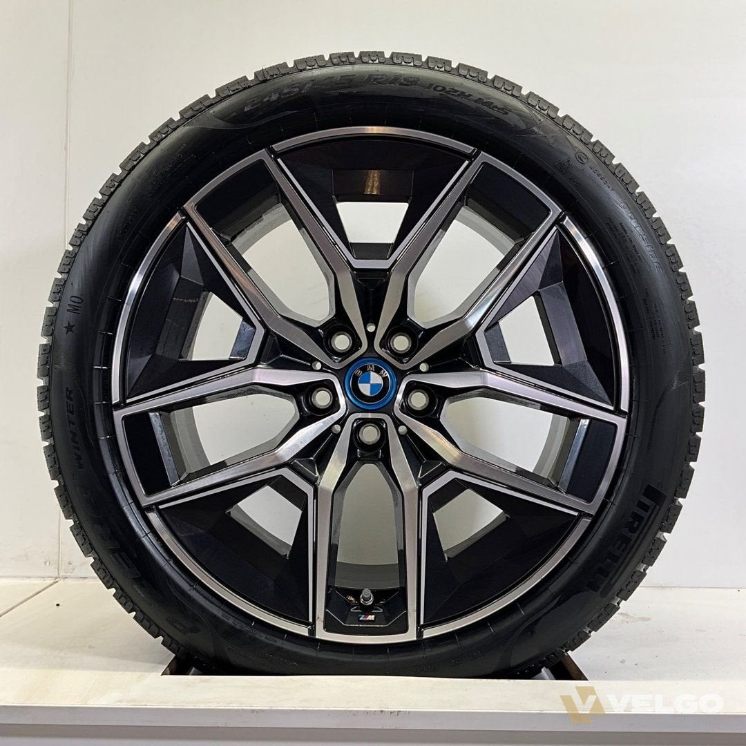 BMW 5 SERIE G60 I5 G60 SET VELGEN + WINTERBANDEN 19 INCH ORI, Auto-onderdelen, 19 inch, -, -, Banden en Velgen