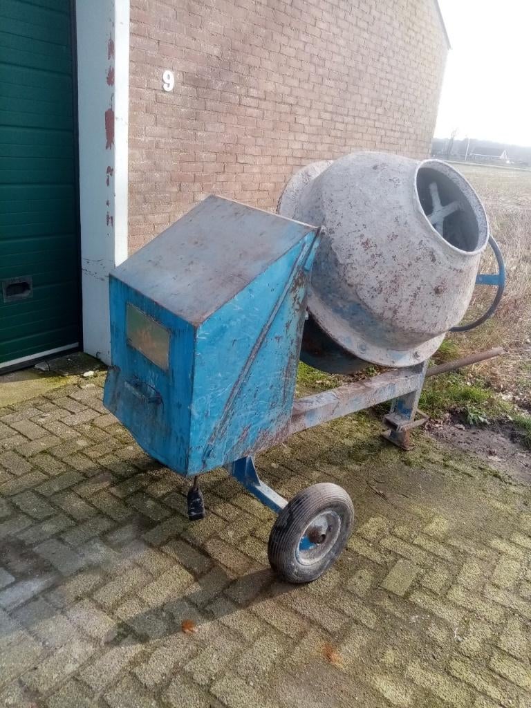 Te koop HEK betonmolen 380 Volt., Doe-het-zelf en Verbouw, Overige Doe-het-zelf en Verbouw, Ophalen, Gebruikt