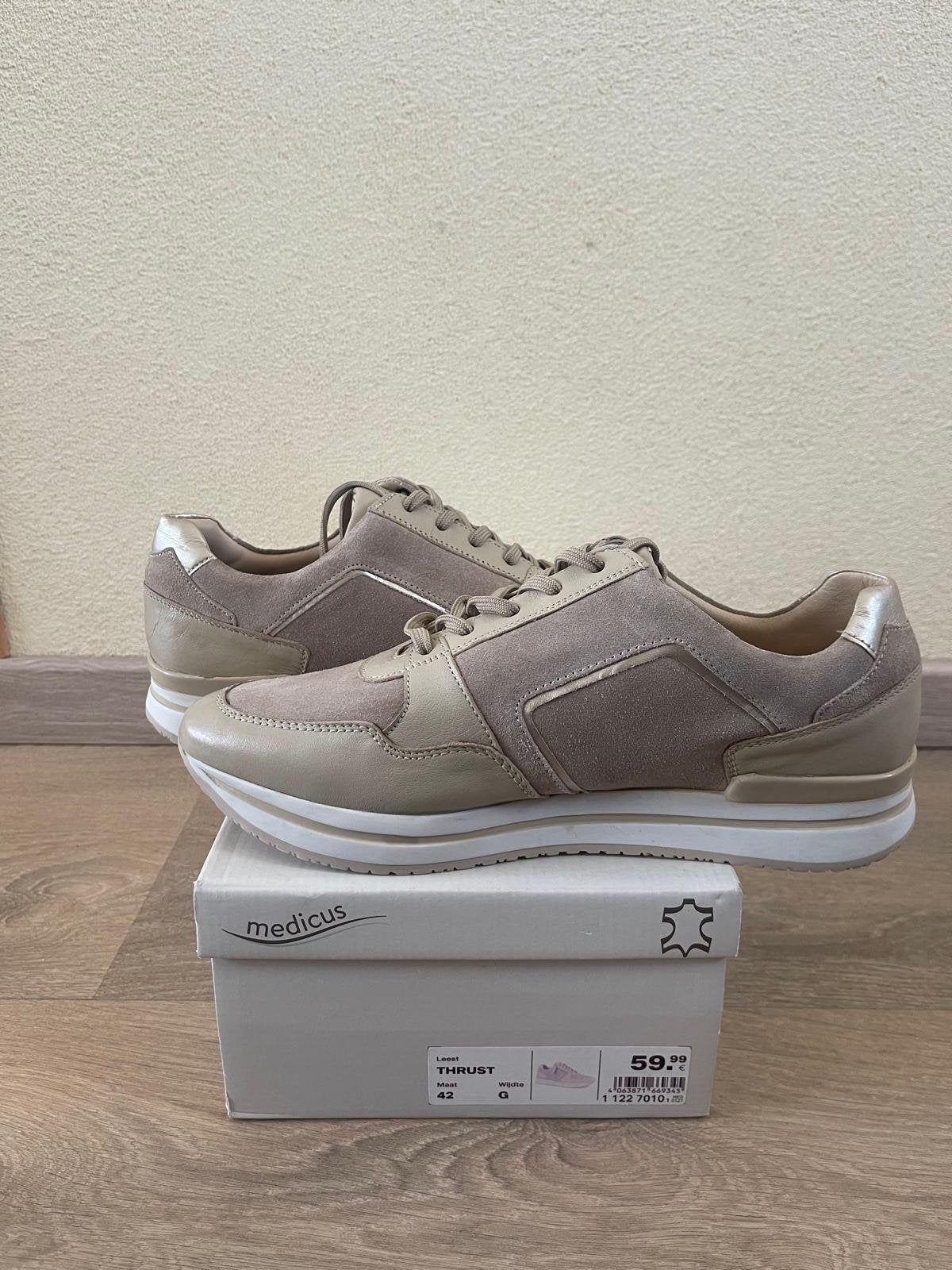 Medicus dames sneakers - Nieuw met label, Kleding | Dames, Schoenen, Ophalen of Verzenden, Nieuw, Beige, Sneakers of Gympen