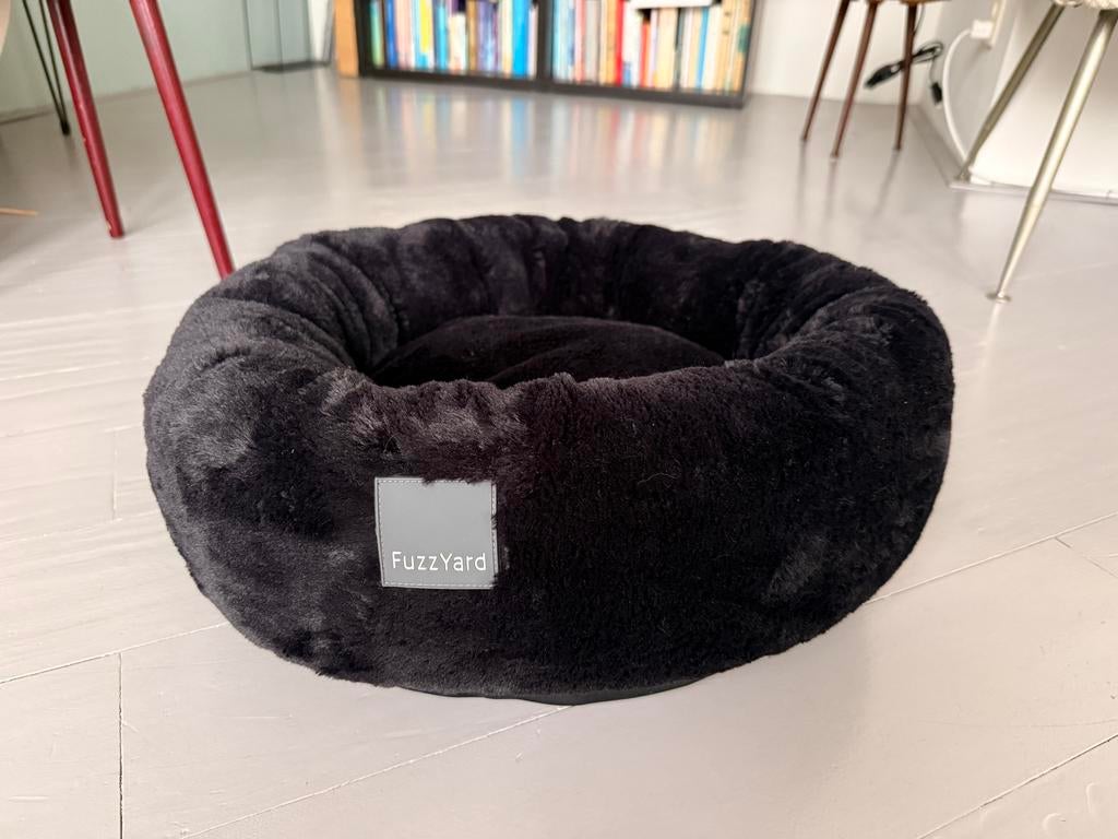 Nieuwe kattenmand van FuzzYard "Dreameazzzy". Maat S, Ophalen of Verzenden, Nieuw, Riet