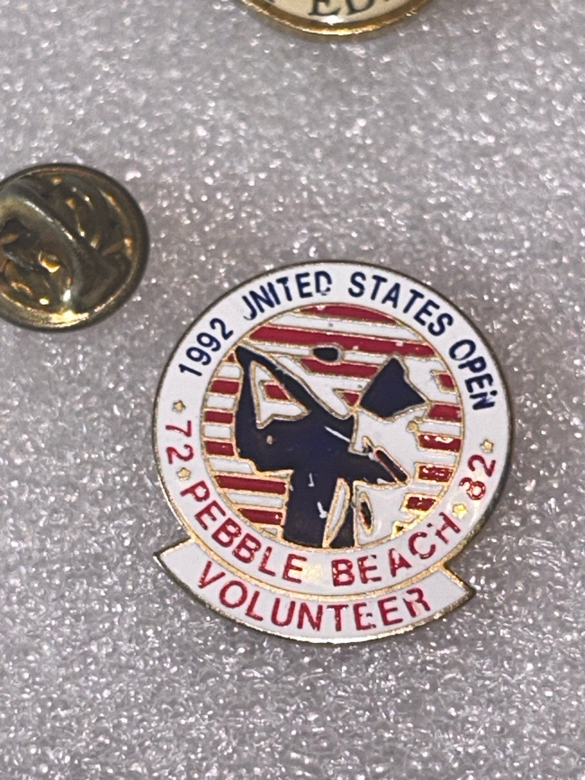 1992 United States Open Pebble Beach Volunteer Pin, Ophalen of Verzenden, Gebruikt, Sport, Speldje of Pin