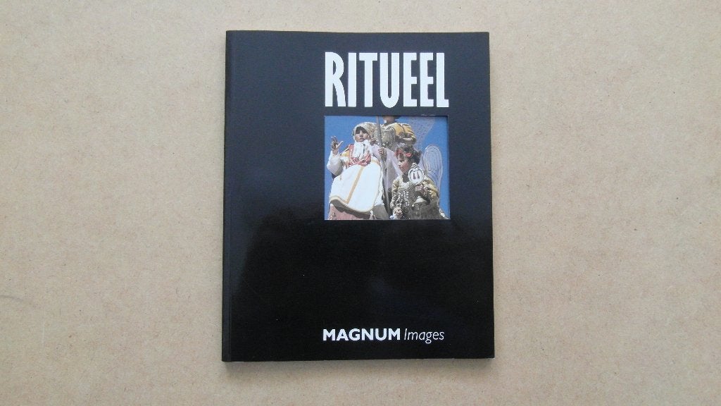 MAGNUM fotoboek, Bresson, McCurry, Salgado e.a., Ophalen of Verzenden, Zo goed als nieuw, Fotografen