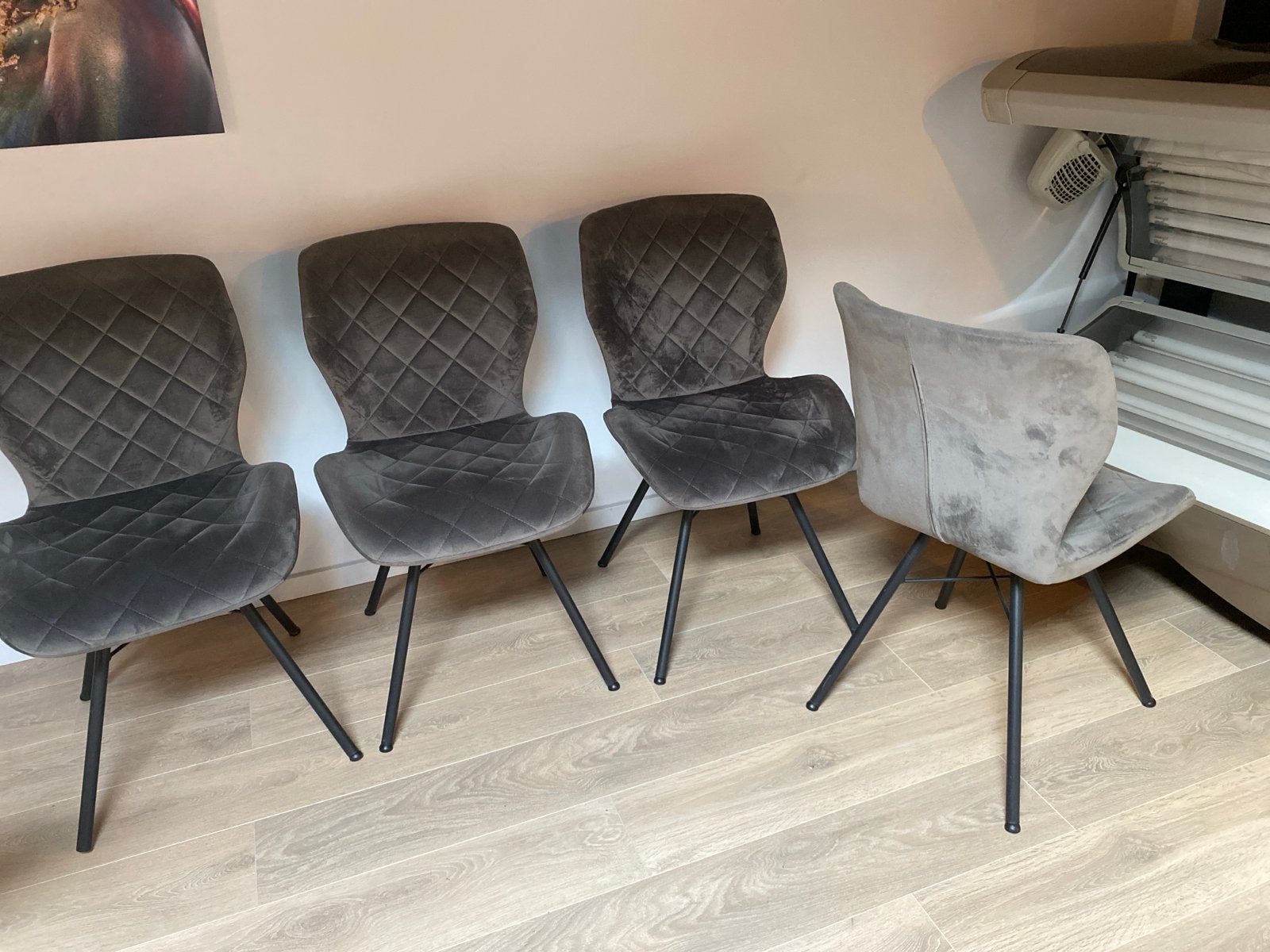 6 Grijze fluwelen eetkamerstoelen met fijn zitcomfort, Ophalen, Zo goed als nieuw, Vijf, Zes of meer stoelen, Stof