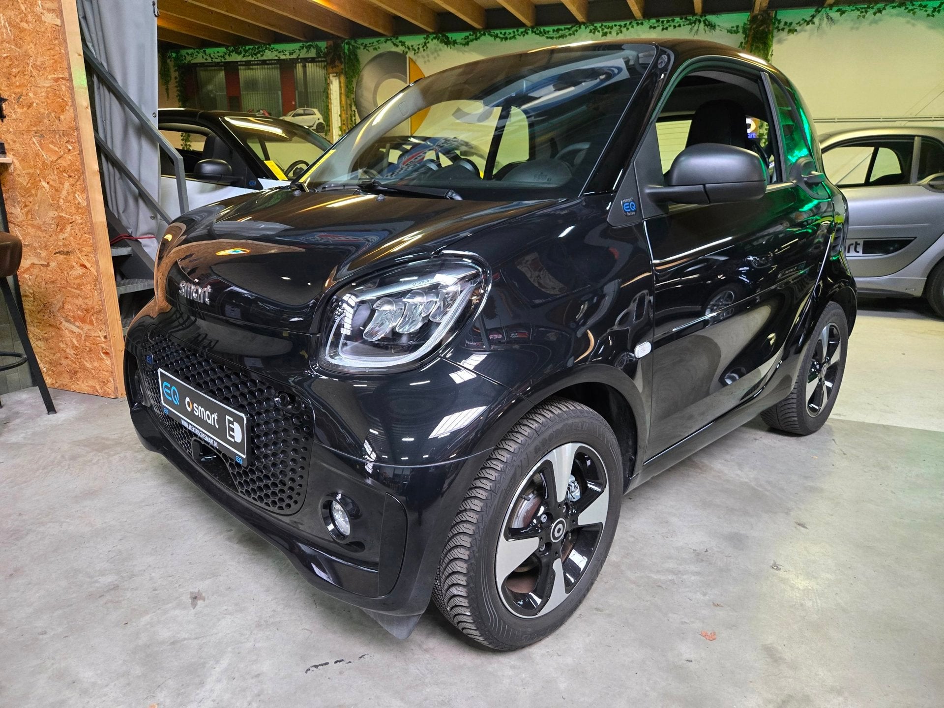 Smart Fortwo EQ Comfort PLUS - 2023 ! - Winterpakket - Full, Auto's, Automaat, Gebruikt, Huisgarantie, Zwart