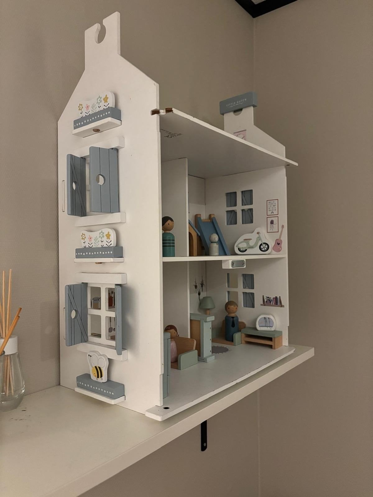 Little Dutch Houten Poppenhuis met Meubels en Poppetjes, Kinderen en Baby's, Speelgoed | Poppenhuizen, Ophalen of Verzenden, Zo goed als nieuw