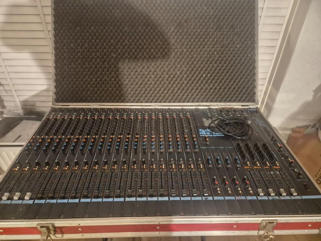 Zeck MS 802 Plus Mixing System, Muziek en Instrumenten, Mengpanelen, Ophalen, Gebruikt, 20 kanalen of meer, Microfooningang