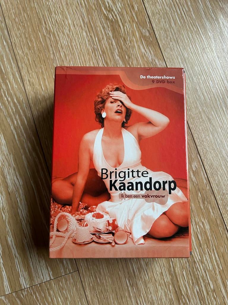 Brigitte Kaandorp DVD box: Ik ben een vakvrouw (9 DVD's), Alle leeftijden, Ophalen of Verzenden, Zo goed als nieuw, Stand-up of Theatershow
