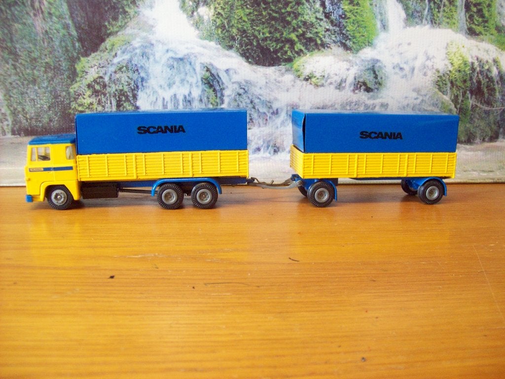 Tekno - Scania 141 - V8 - metalen huif/combi - blauw/geel, Ophalen of Verzenden, Zo goed als nieuw, Bus of Vrachtwagen, Tekno