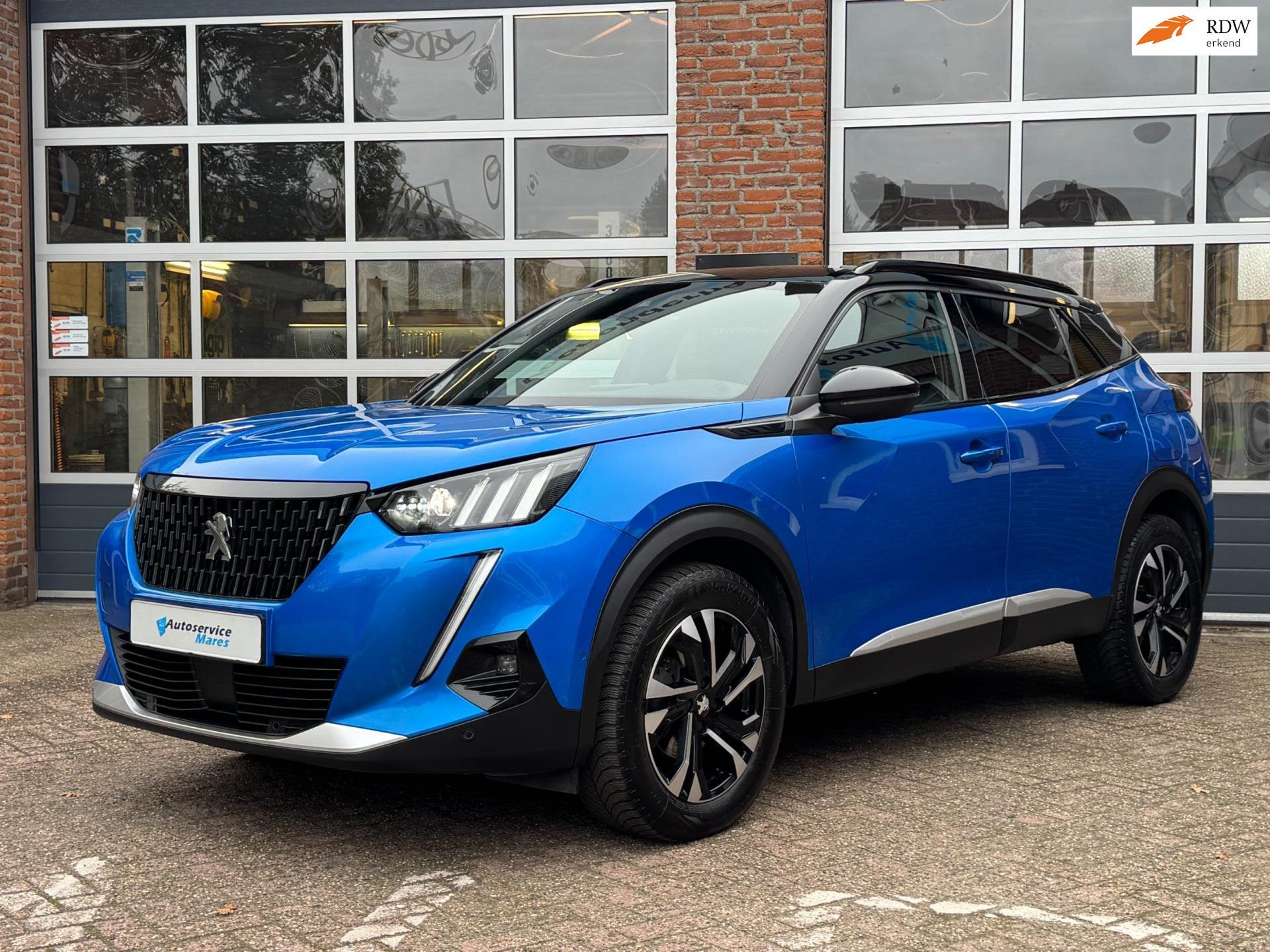 Peugeot 2008 1.2 PureTech GT, navi, 360 camera, panodak, ada, Auto's, Voorwielaandrijving, Gebruikt, Zwart, 1199 cc