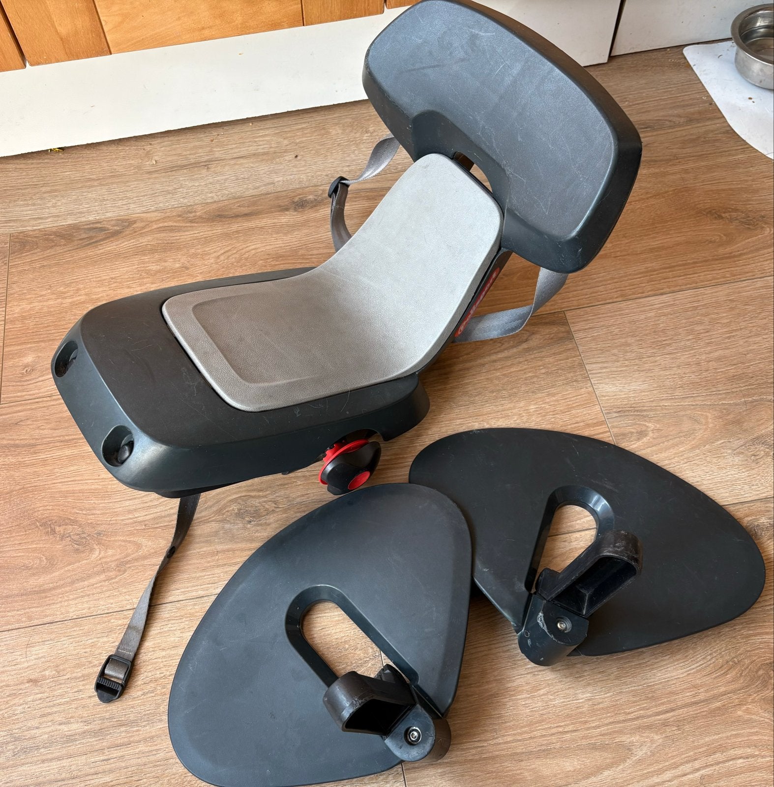 Polisport Guppy Junior kinderstoetje voor acherop fiets, Fietsen en Brommers, Achterzitje, Voetsteuntjes, 22 t/m 36 kg, Ophalen of Verzenden