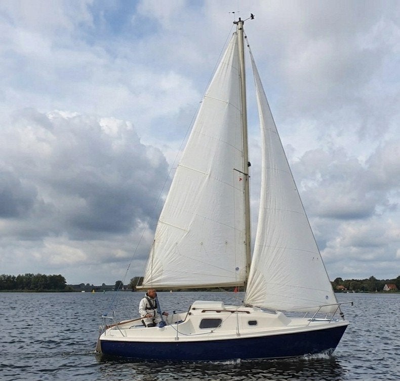 zeilboot 6,5 meter startklaar met optie motor en trailer, Ophalen, Gebruikt, Minder dan 15 m²