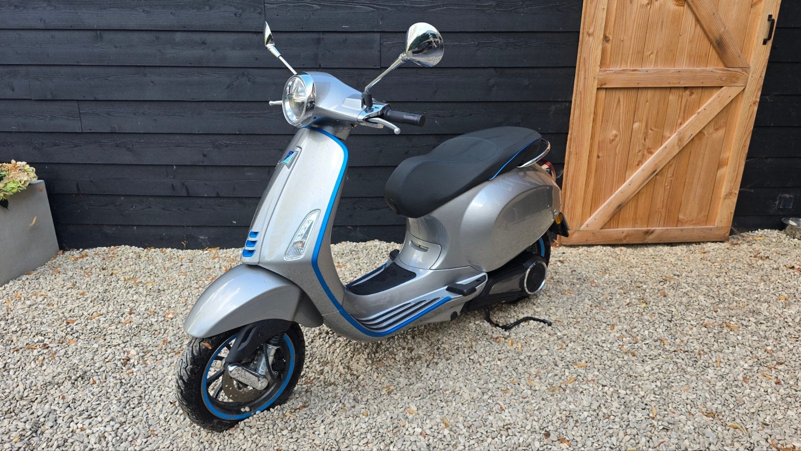Vespa Elettrica - Zo goed als nieuw - KM-stand: 1500, Ophalen, Overige modellen, Maximaal 45 km/u, Elektrisch