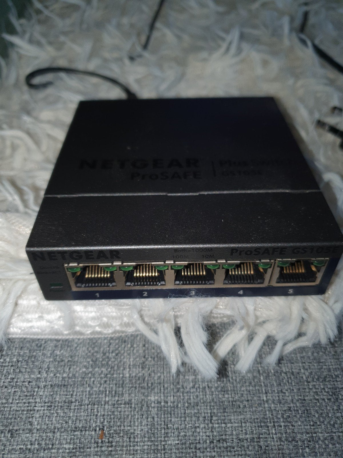 NETGEAR ProSAFE GS105E Plus Switch - 5-poorts Gigabit, Computers en Software, Netwerk switches, Ophalen of Verzenden, Zo goed als nieuw
