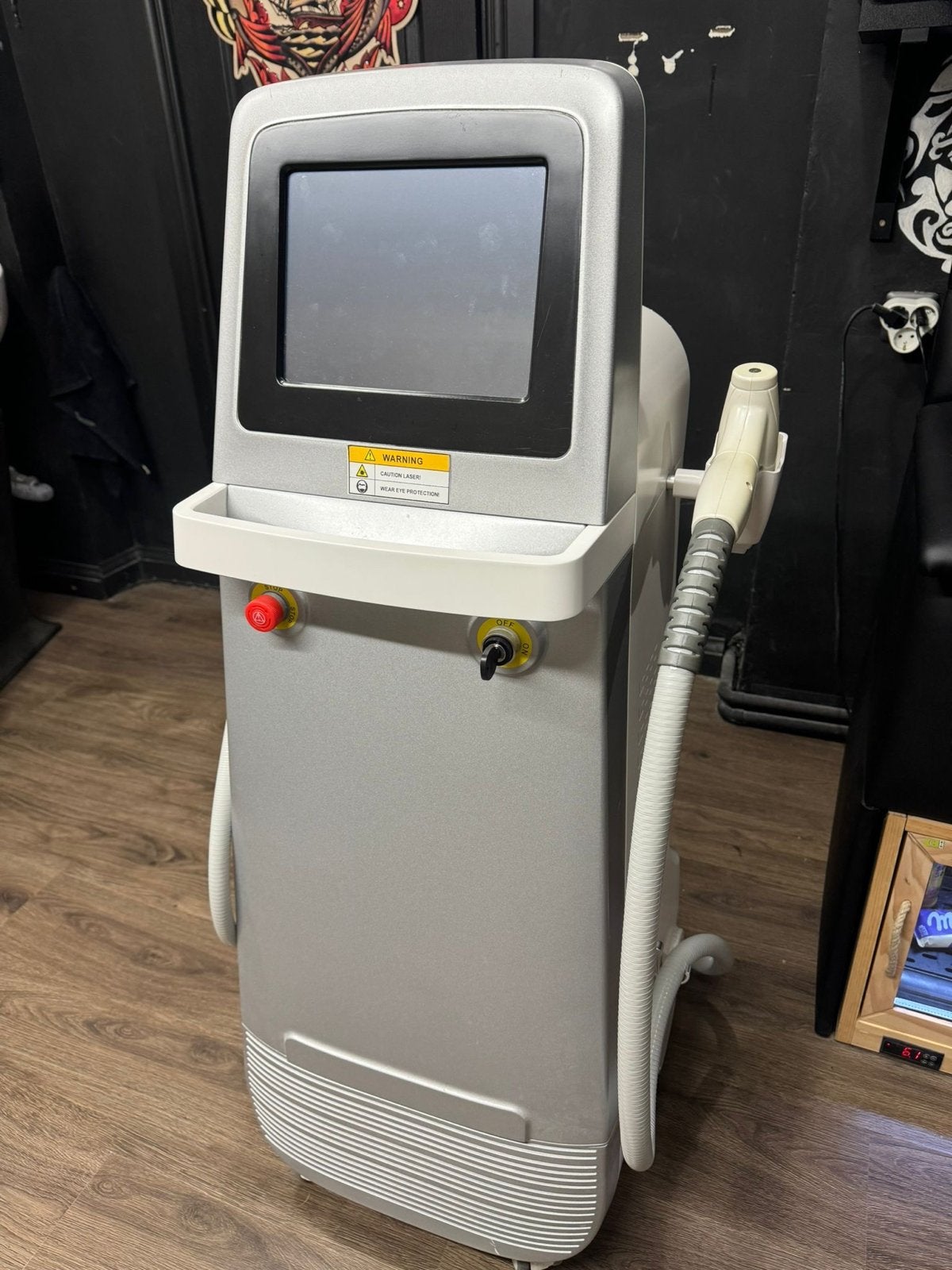 Professionele IPL Laser Ontharingsmachine met Koffer, Ophalen, Zo goed als nieuw, Gehele gezicht, Overige typen
