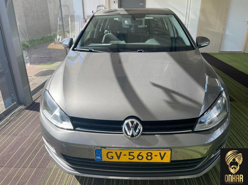 Volkswagen Golf 1.6 TDI Business Edition R Connected, Auto's, Volkswagen, Gebruikt, Euro 6, 4 cilinders, 1239 kg