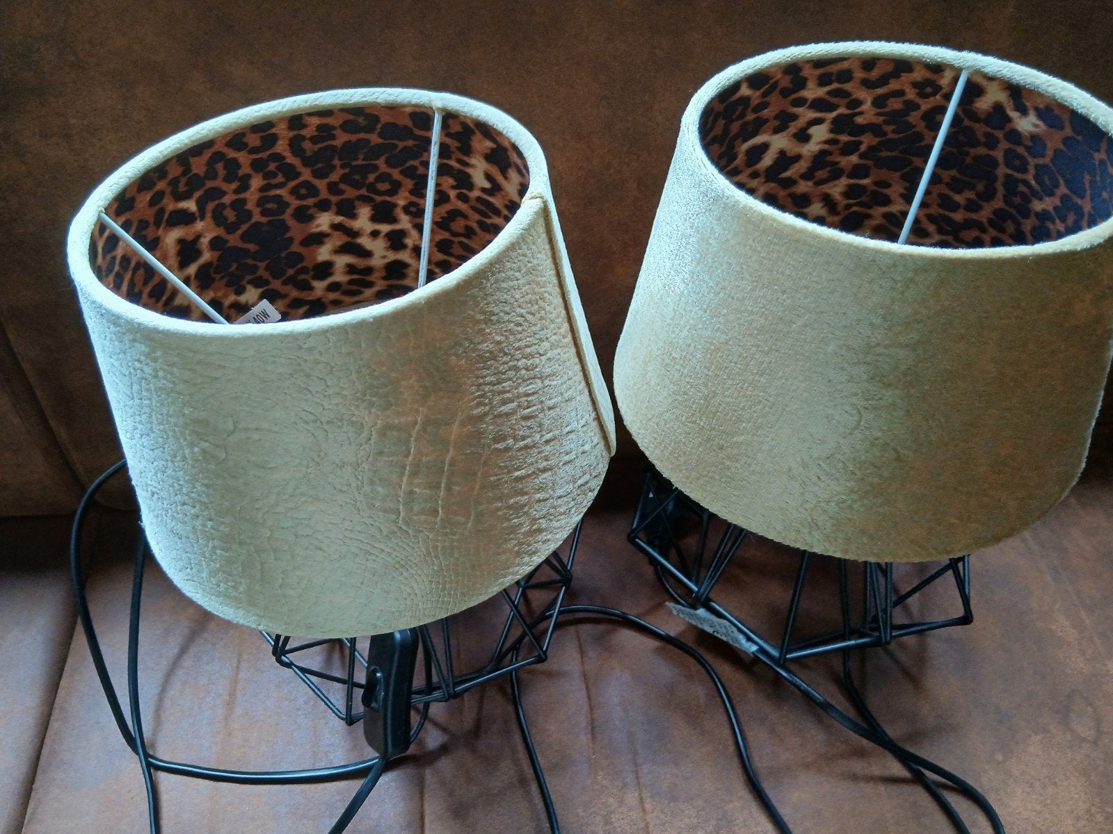 2 tafellampjes met zwarte voet, Metaal, 14 cm, Gebruikt, Tafellamp