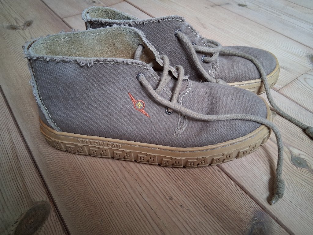 Schoenen yellow cab, Beige, Overige typen, Ophalen of Verzenden, Yellow Cab