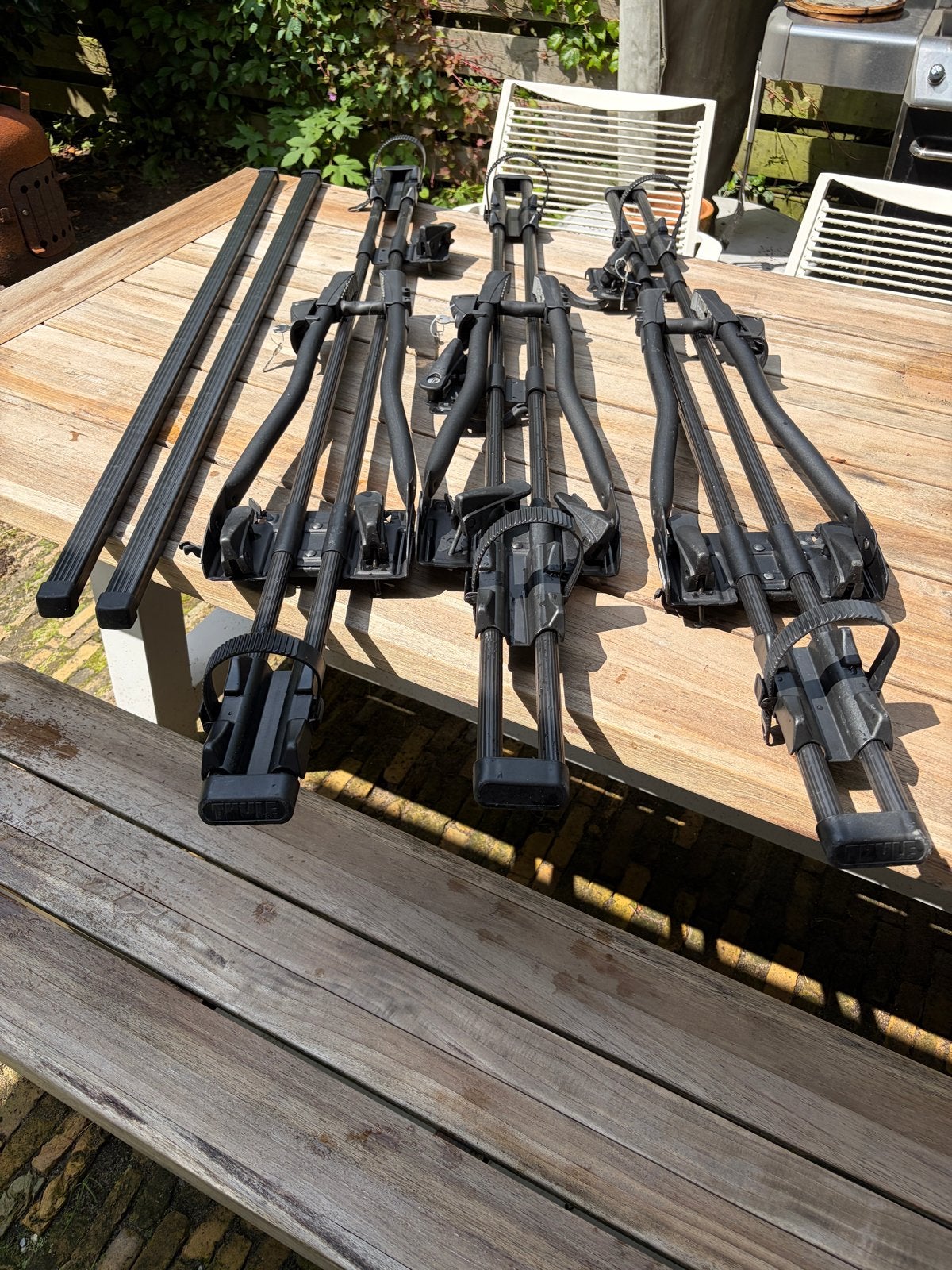 3 Thule FreeRide 530 fietsendragers + Thule SquareBar 120cm, Auto diversen, Fietsendragers, Ophalen, 3 fietsen of meer, Gebruikt