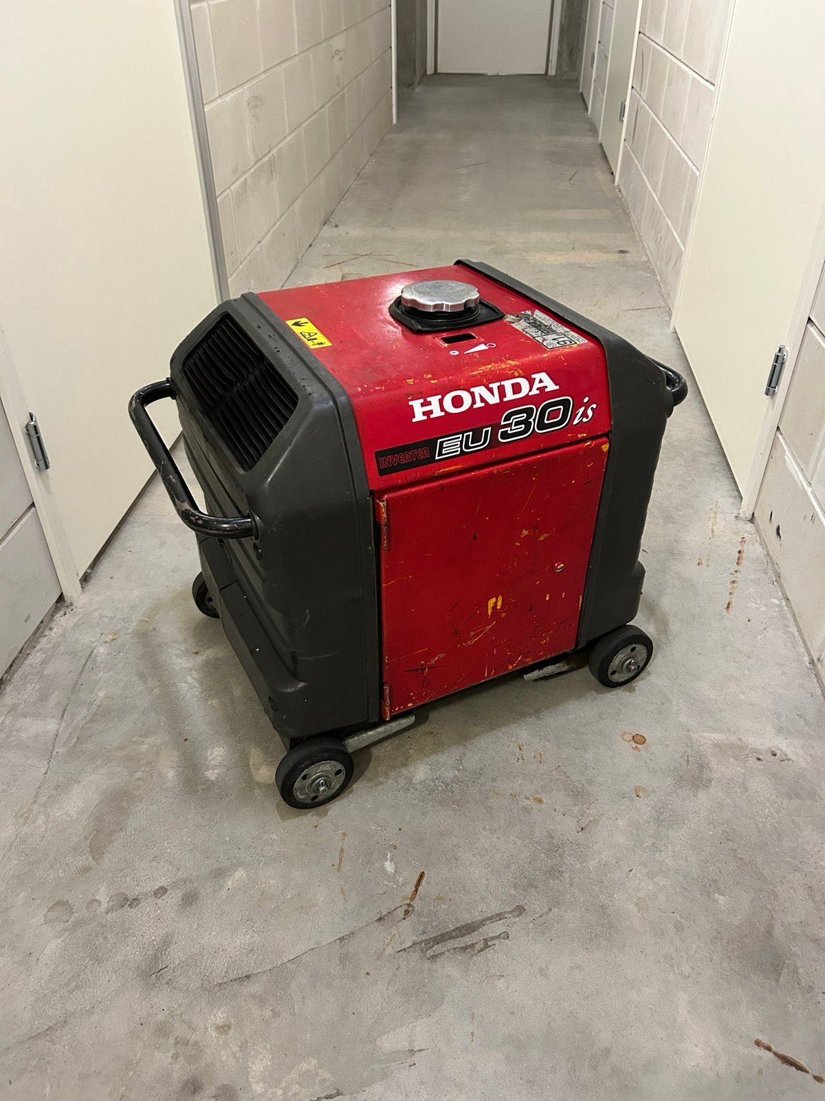 Honda EU30is inverter aggregaat, Ophalen, Gebruikt, Elektrisch startend, Benzine