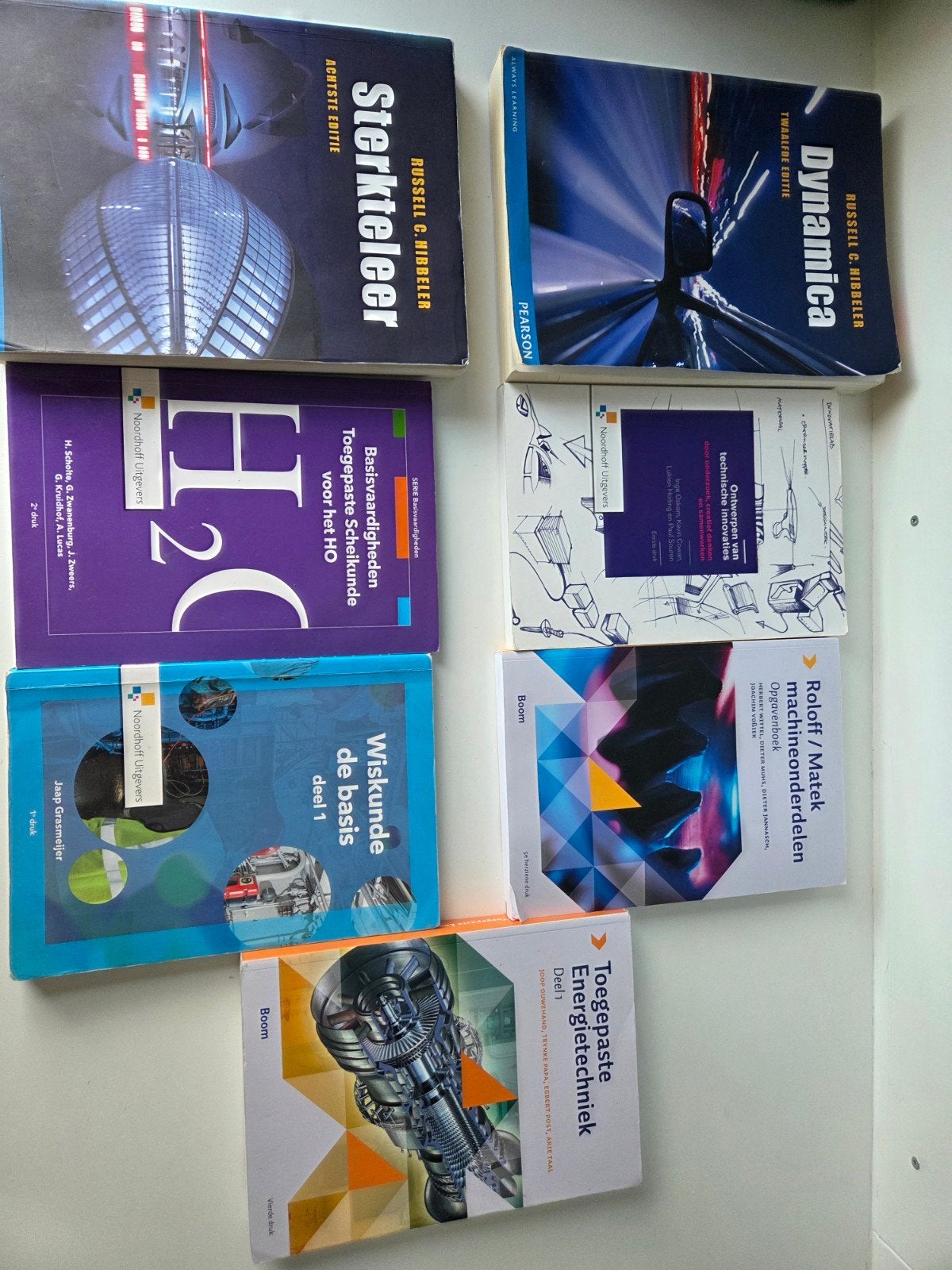 Sterkteleer, Dynamica, Scheikunde, Wiskunde en energie, Boeken, Gelezen, Russell C. Hibbeler, H. Scholte, J. Grasmeijer, Roloff/Matek