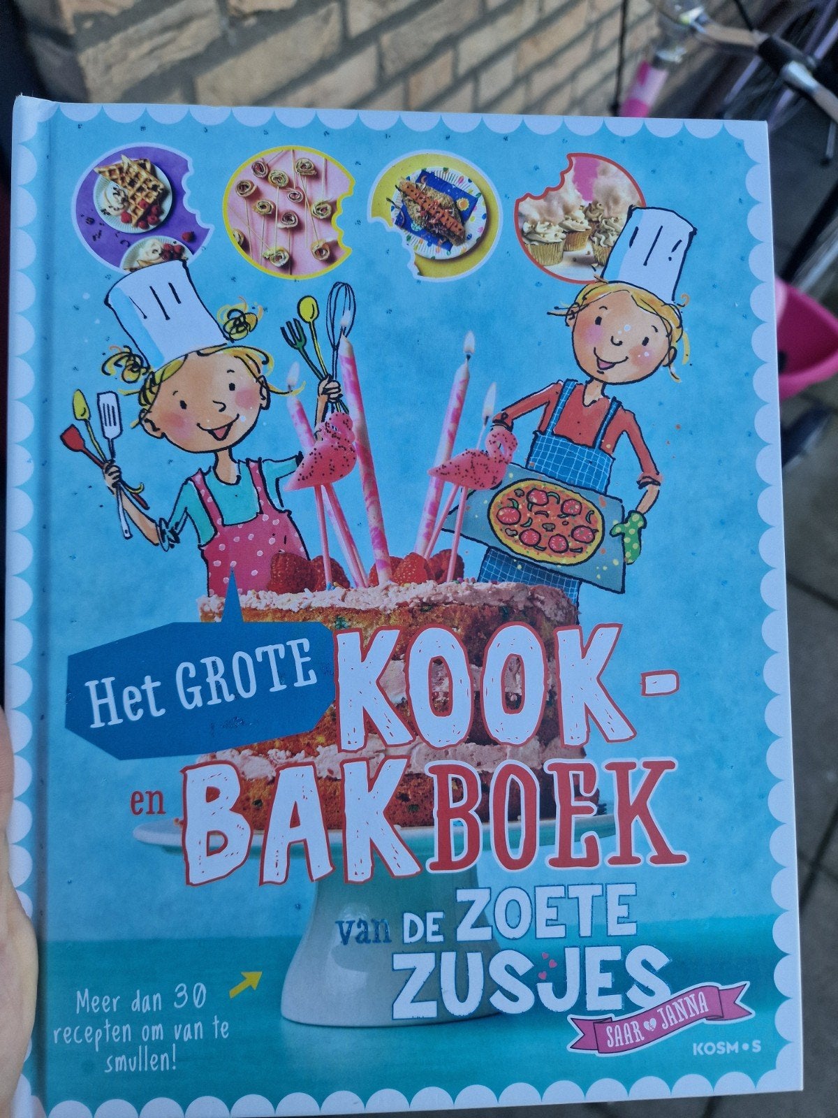 Het Grote Kook- en Bakboek van de Zoete Zusjes, Ophalen, Nieuw, Saar en Janna