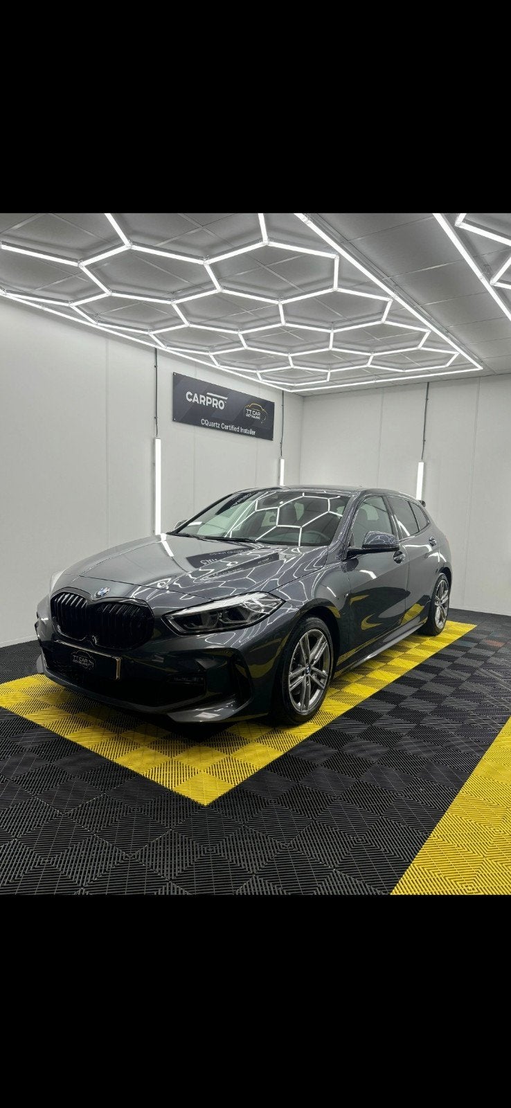 BMW 1-Serie 118i 140pk Aut 2020 Grijs, Leder en Stof, Origineel Nederlands, Overige kleuren, Particulier