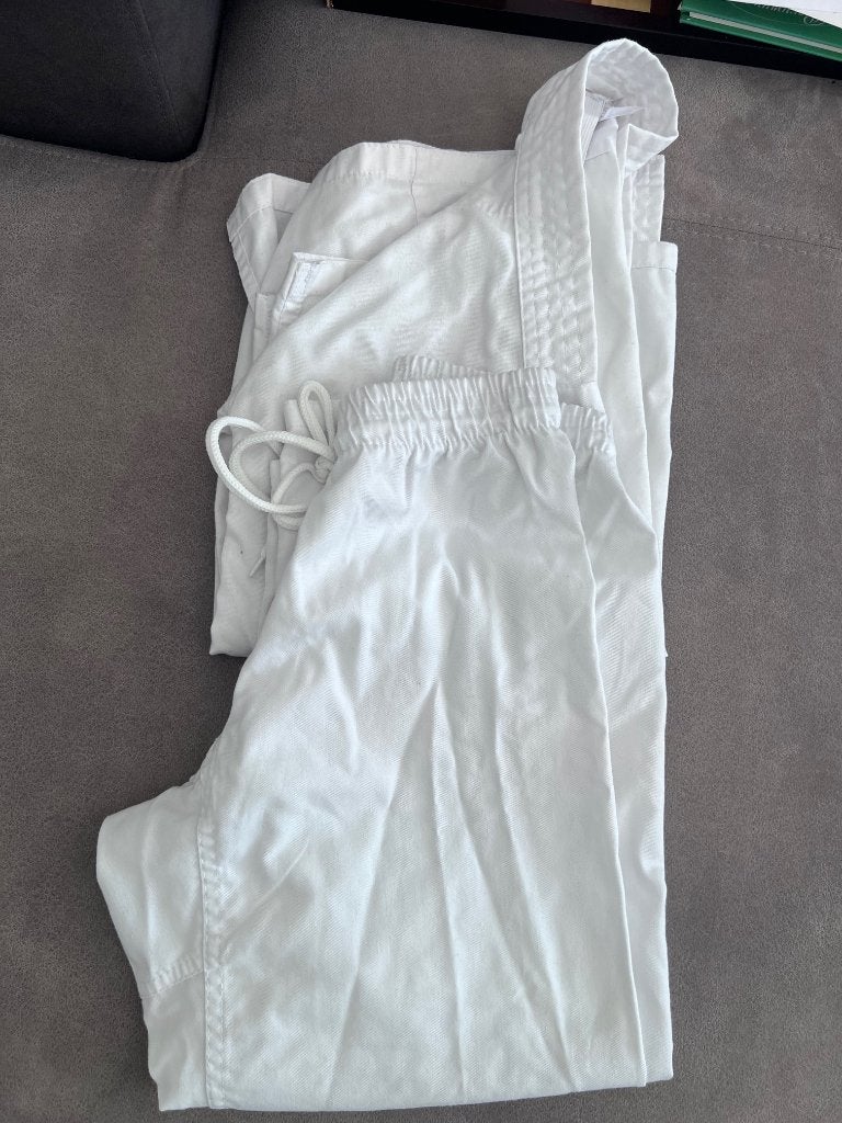 Judopak maat 130 te koop, Ophalen, Gebruikt, Decathlon, Jongen of Meisje