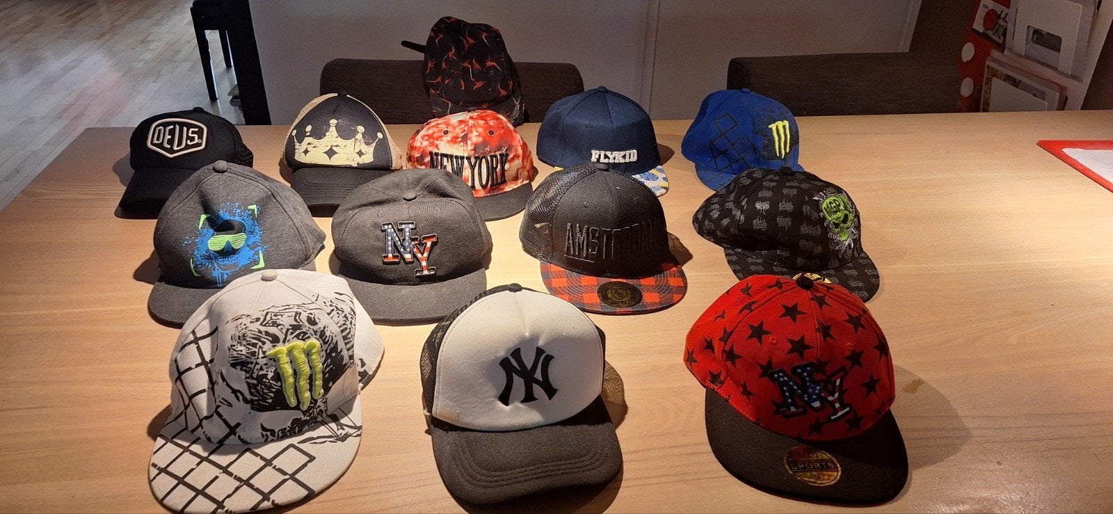 Diverse collectie petten - Verschillende merken en stijlen, Kleding | Heren, Ophalen, Pet, Gedragen, Diverse