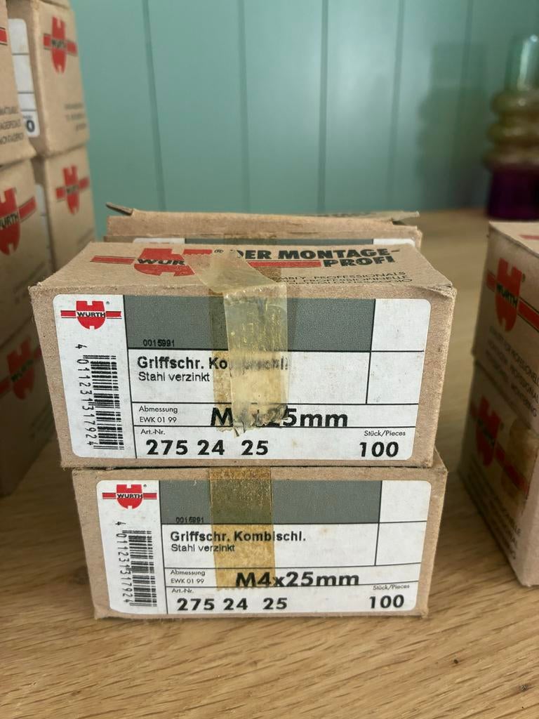 Wurth Griffschroeven M4x25mm, M4x30mm, M4x40mm verzinkt, Doe-het-zelf en Verbouw, IJzerwaren en Bevestigingsmiddelen, Ophalen