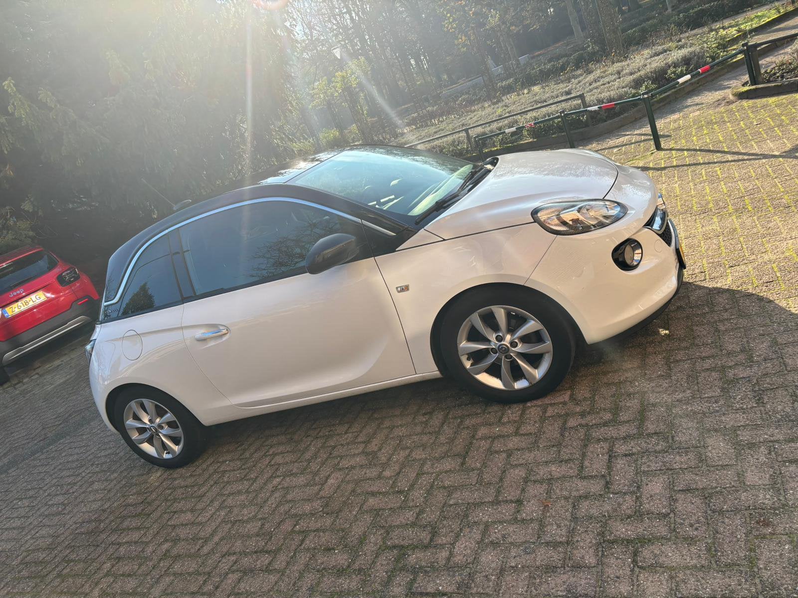 Opel ADAM 1.0 Turbo 66KW Start&stop 3D 2016 Wit, Auto's, Voorwielaandrijving, ADAM, 40 €/maand, 1041 kg