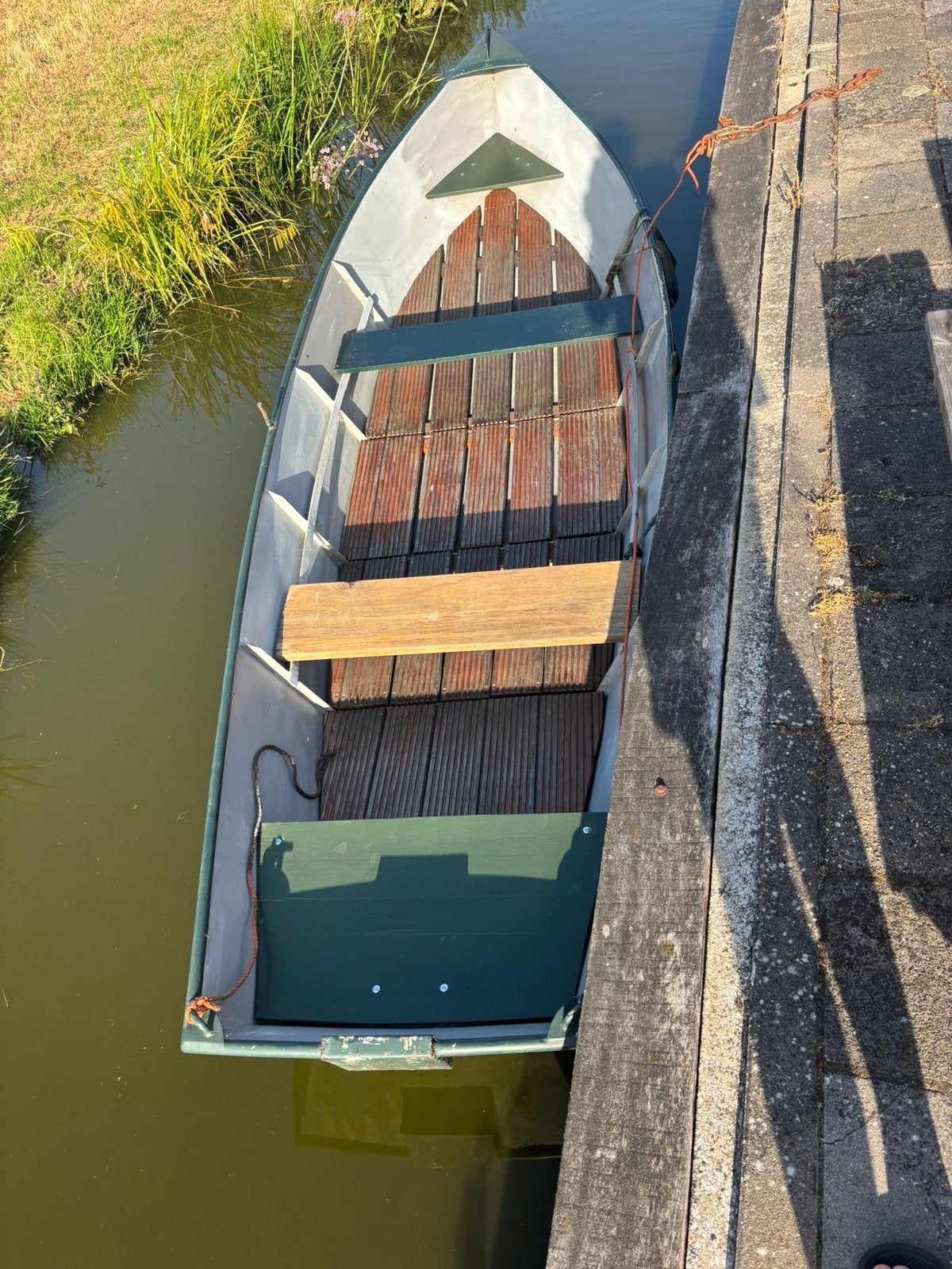 Stabiele roeiboot met houten vlonders, Watersport en Boten, Ophalen, Gebruikt, Aluminium, Met roeispanen of peddels