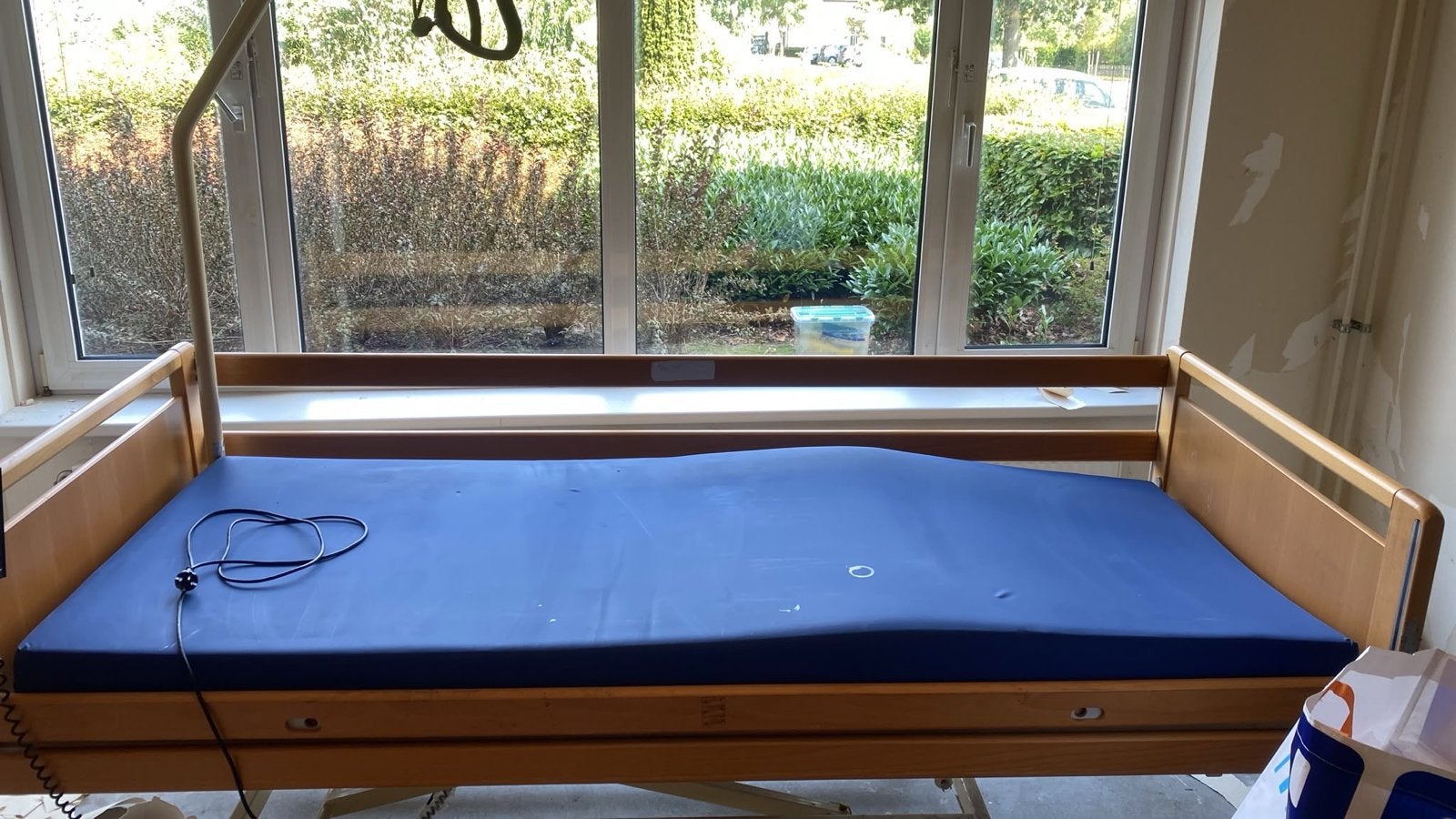 Ziekenhuisbed met verstelbare functies, Ophalen, 90 cm, Eenpersoons, Bruin