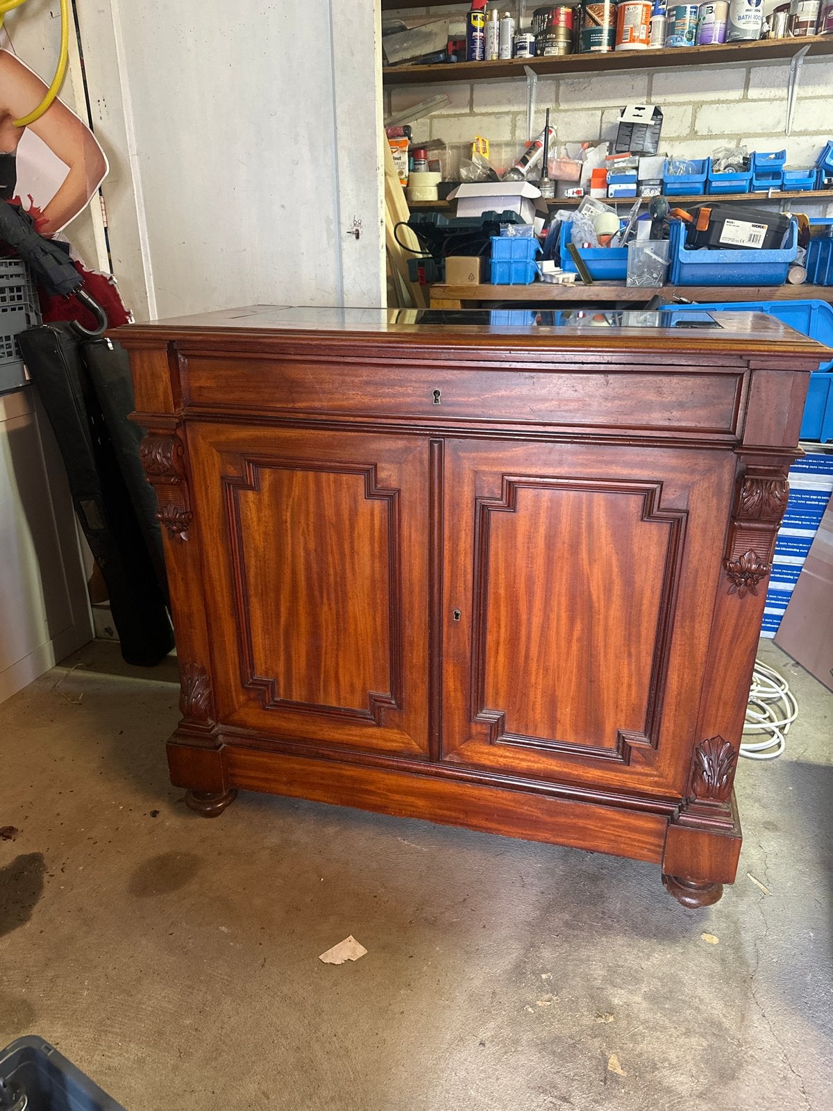 Antiek Biedermeier Penantkastje / Dressoir met losse steen, Ophalen