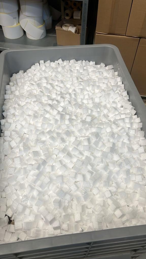 Gratis Vulmateriaal | White Cubes / Opvulchips in dozen, Ophalen of Verzenden, Nieuw