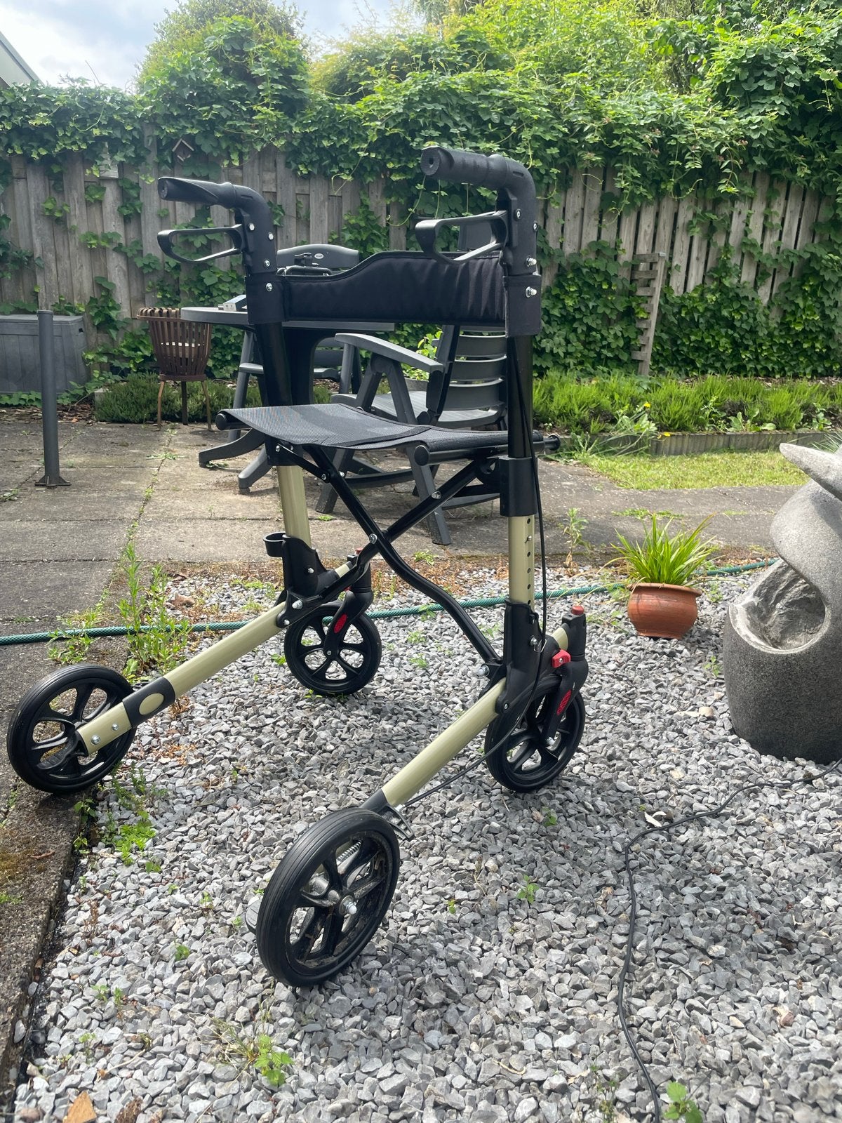 Rollator goede staat, Ophalen, Opvouwbaar, Zo goed als nieuw
