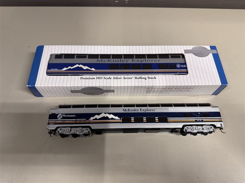 Bachmann HO-spoorbreedte van 2 Mckinley Explorer-passagiersw, Wisselstroom, Wagon, Ophalen of Verzenden, Zo goed als nieuw