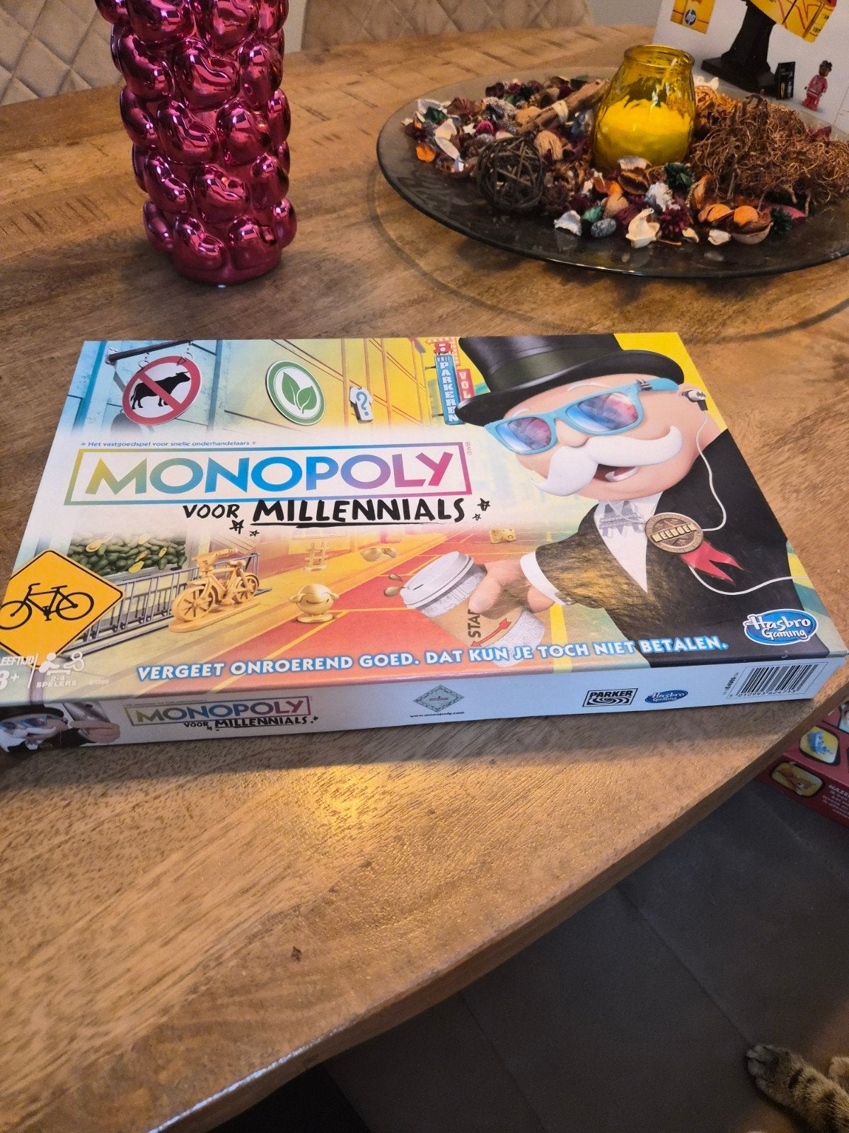 Monopoly compleet - Zo goed als nieuw, Vijf spelers of meer, Ophalen of Verzenden, Zo goed als nieuw