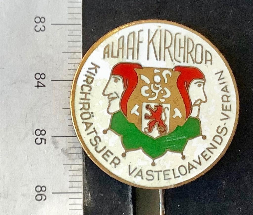 speld, Alaaf Kirchroa, Kerkrade, carnaval, (S9, Verzamelen, Ophalen of Verzenden, Gebruikt, Overige onderwerpen, Speldje of Pin