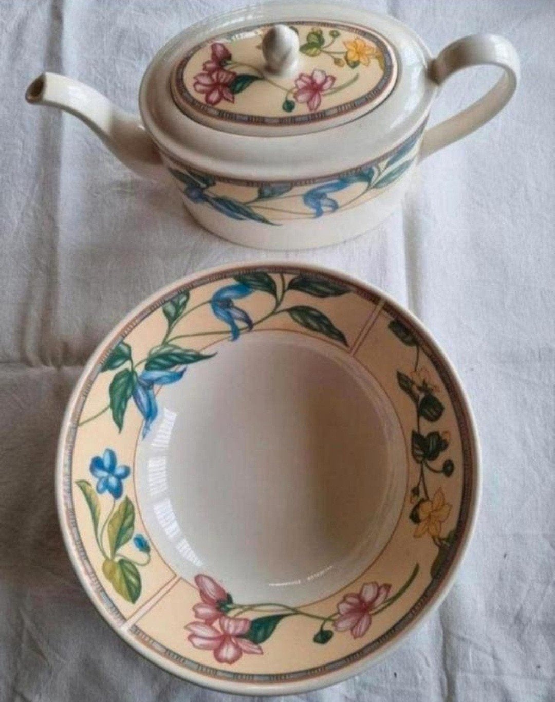Johnson Bros England schalen theepot roze blauwe bloemen, Ophalen of Verzenden
