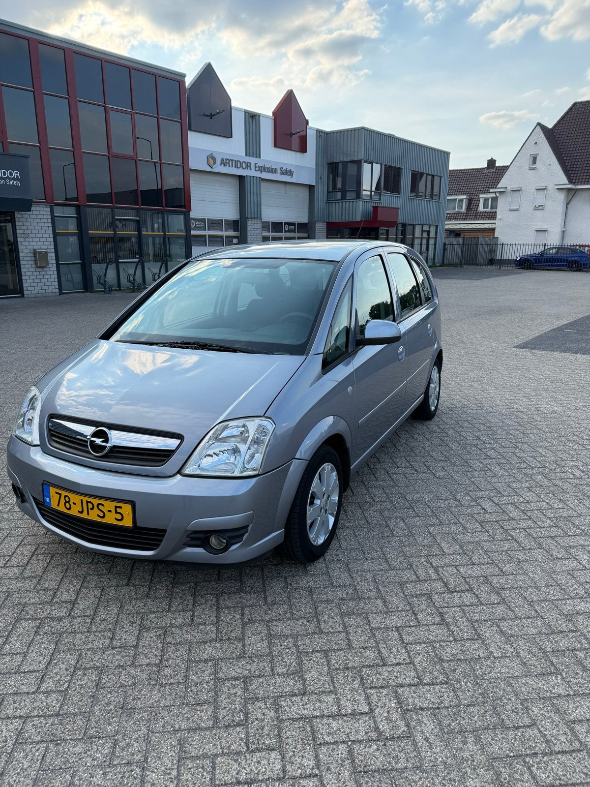 Opel Meriva 1.6 16V 77KW Easytronic 2009 Grijs, Auto's, Opel, 4 cilinders, Origineel Nederlands, 1200 kg, Grijs