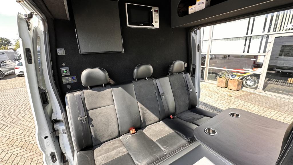 Motorsport\Kartsport Ford Transit GB 350 L3h2 Tdci 170pk AW, Caravans en Kamperen, Campers, Automaat, Buscamper of Camperbus, Ford