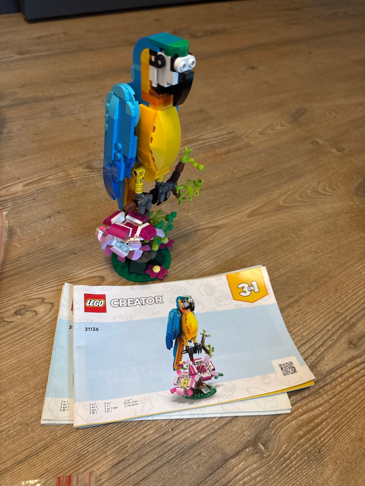 LEGO Creator 3in1 Exotische Papegaai 31136, Ophalen of Verzenden, Zo goed als nieuw, Overige merken