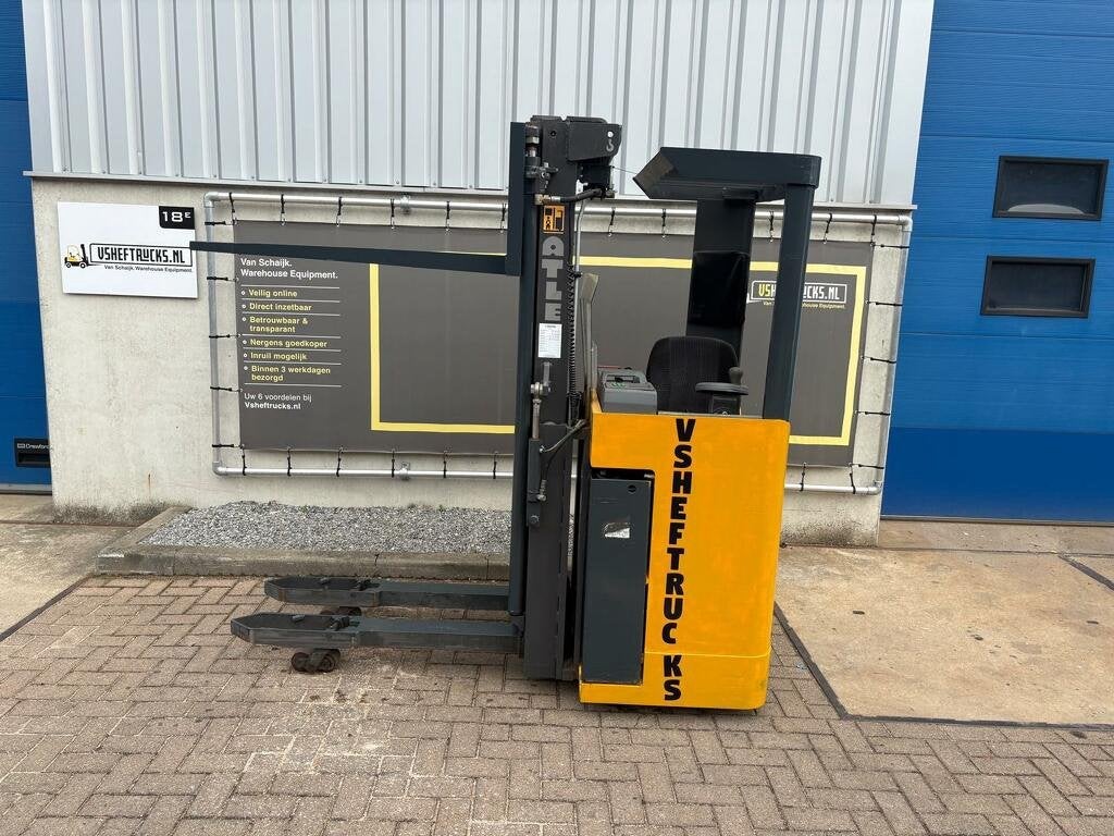 VS-22868 Zitstapelaar Atlet XJ160 initiële lift
