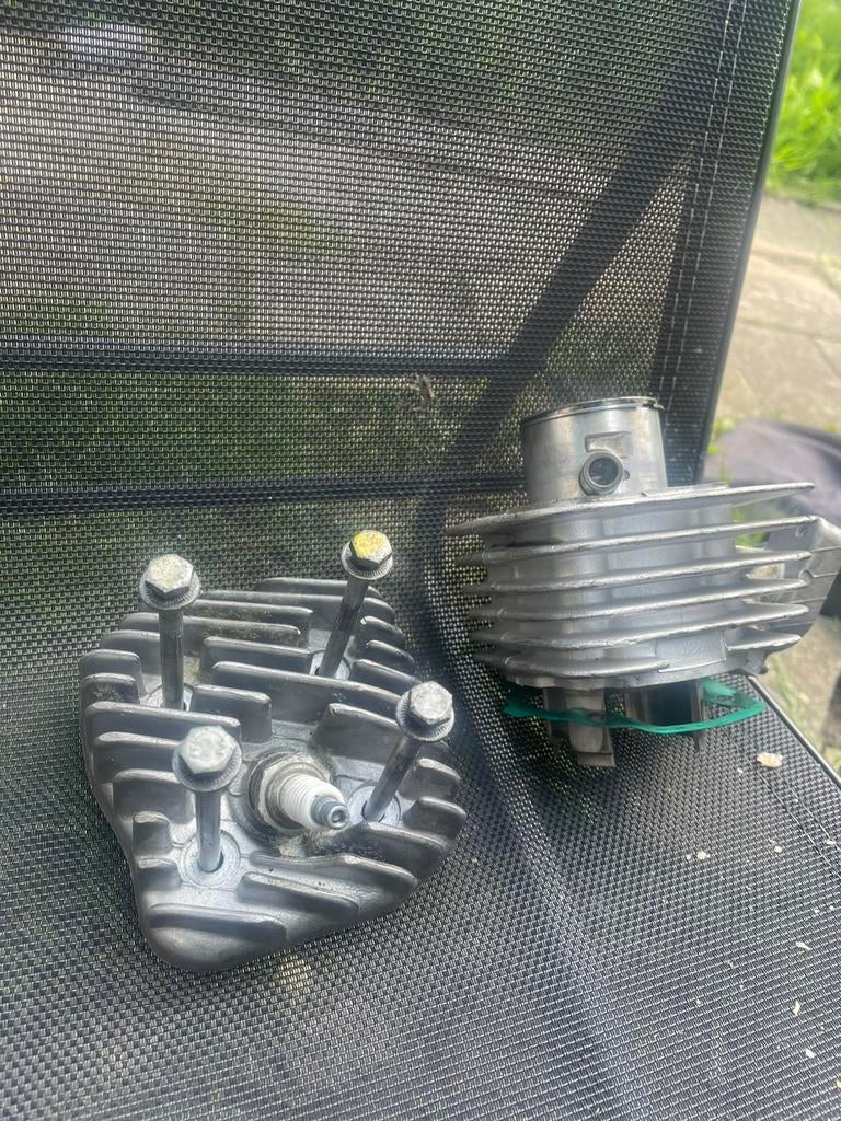 Airsal 70cc peugeot verticaal, Ophalen of Verzenden, Zo goed als nieuw, Cilinder